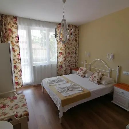 Family Sofi Ξενοδοχείο Σωζόπολη